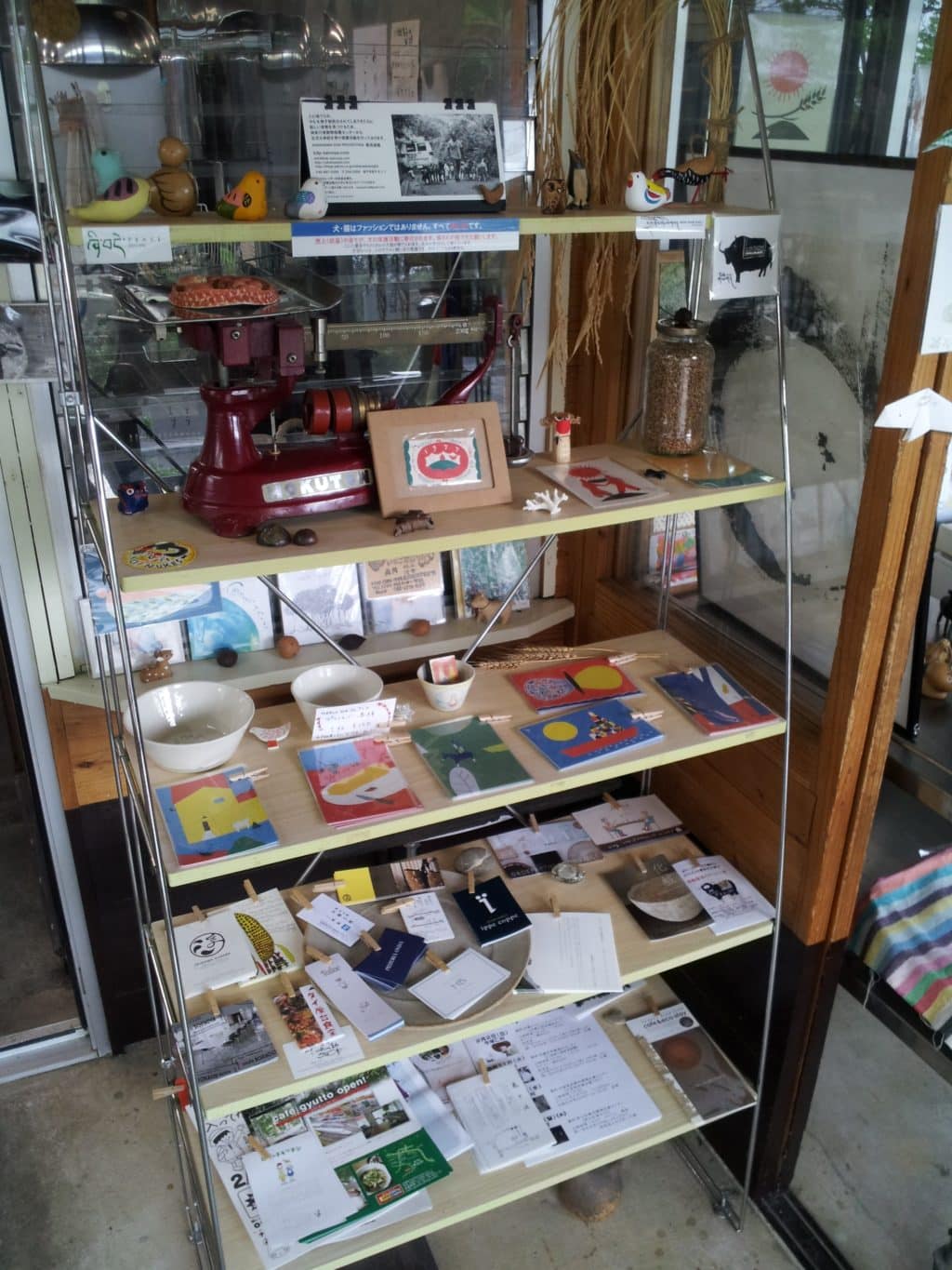 Local arts and crafts at Yaedake Bakery